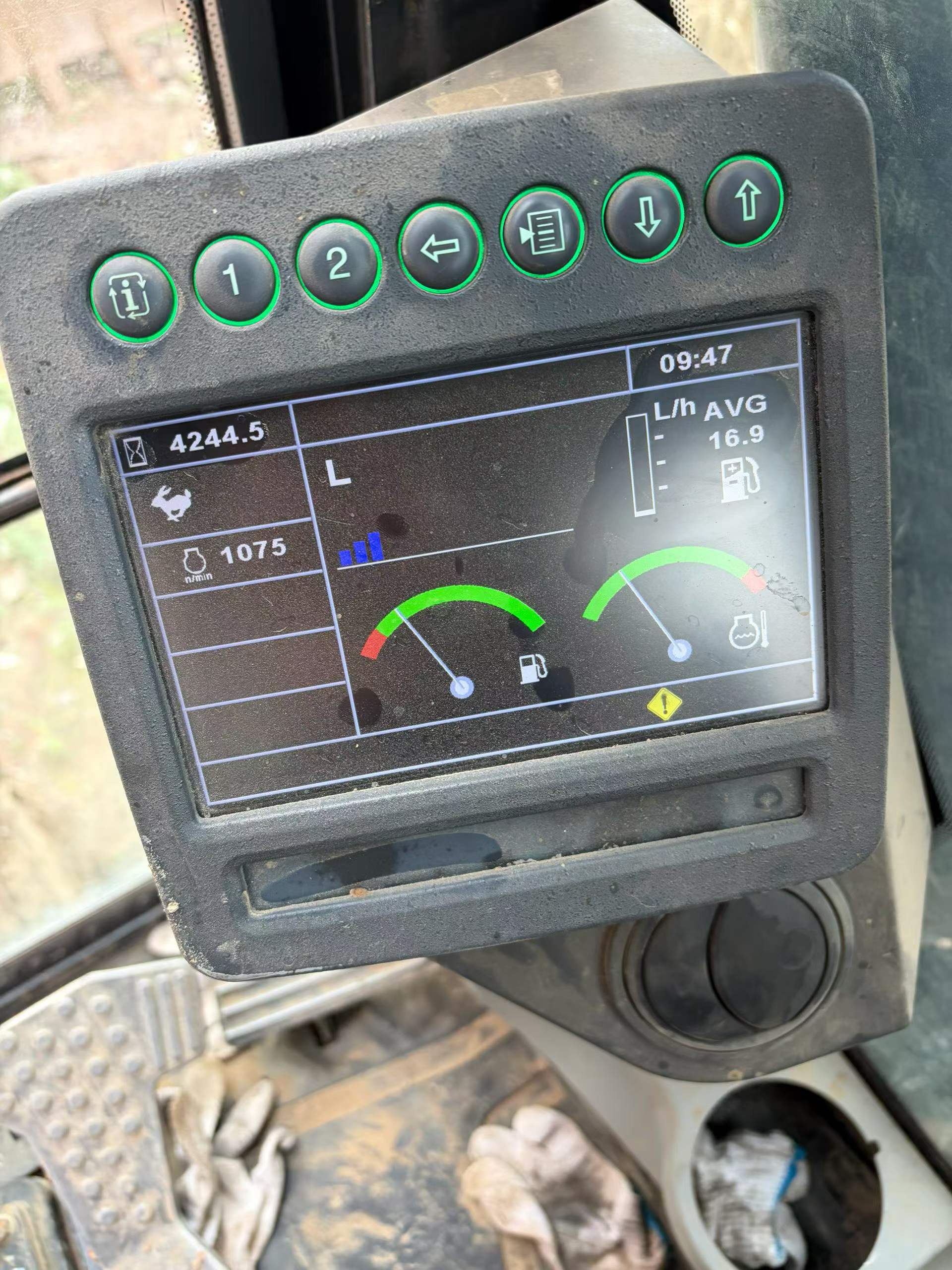 Buy JohnDeere E210 Used Excavator / 4 Buy JohnDeere E210 Used Excavator / 4