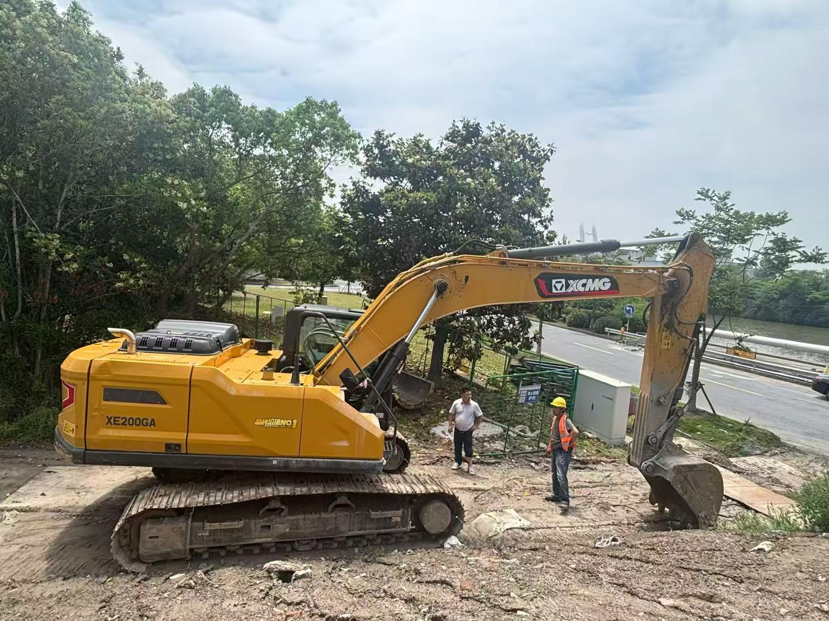 Compre Excavadora XCMG XE2000 Usada / 6