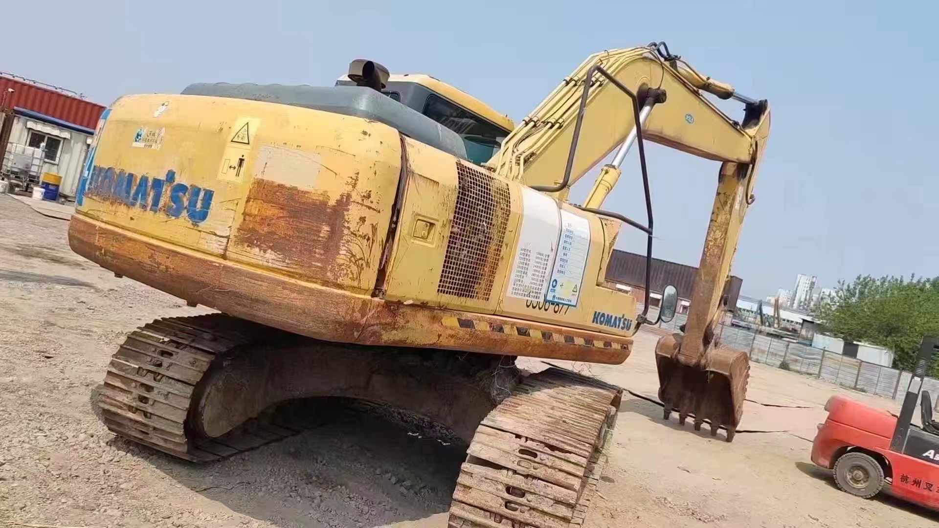 Купить Подержанный Экскаватор Komatsu PC200-7 / 9