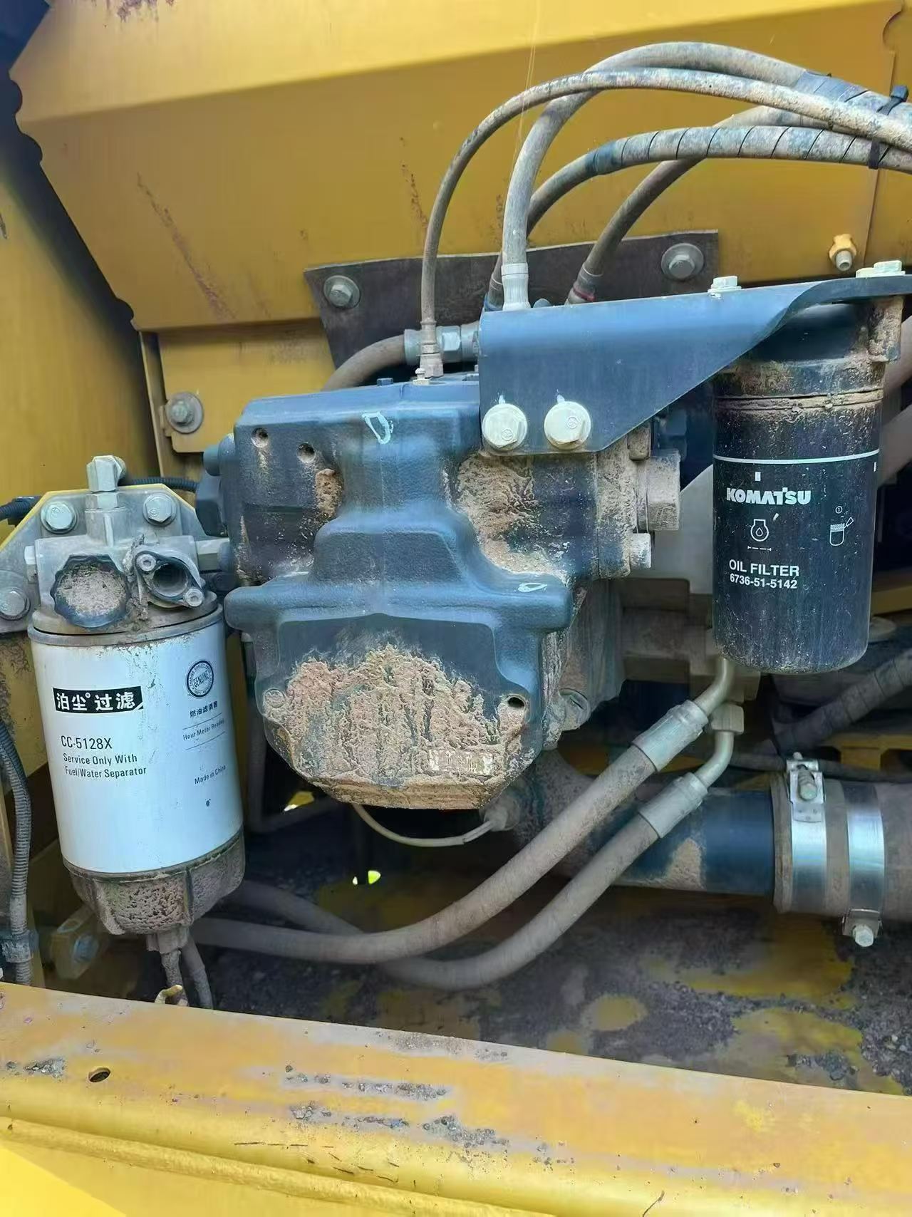 Buy Komatsu PC210-6 Used Excavator / 8
