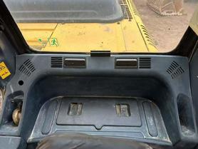 Compre Escavadeira Kobelco SK2008 Usada / 2 Compre Escavadeira Kobelco SK2008 Usada / 2