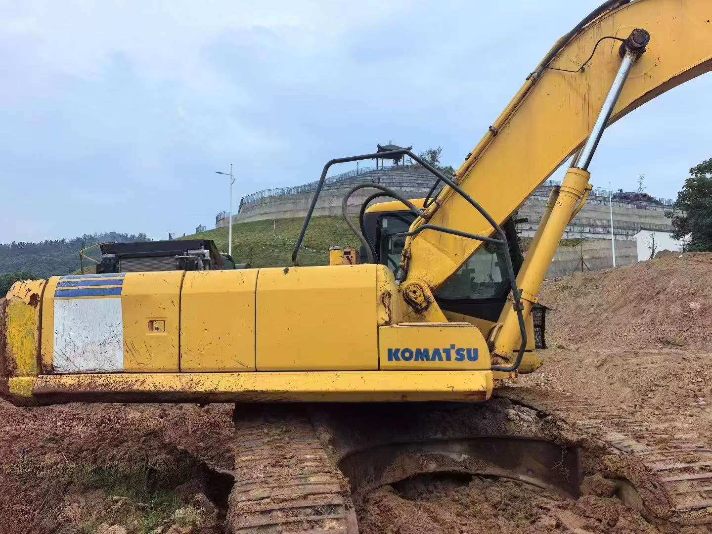 Buy Komatsu PC360-7 Used Excavator / 2