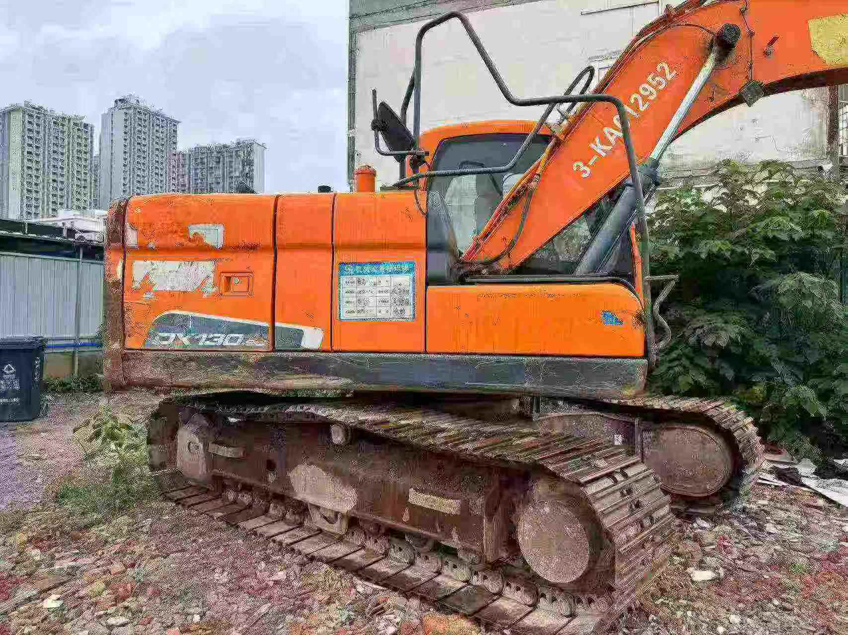 Купить Doosan DX130-9C Подержанный Экскаватор