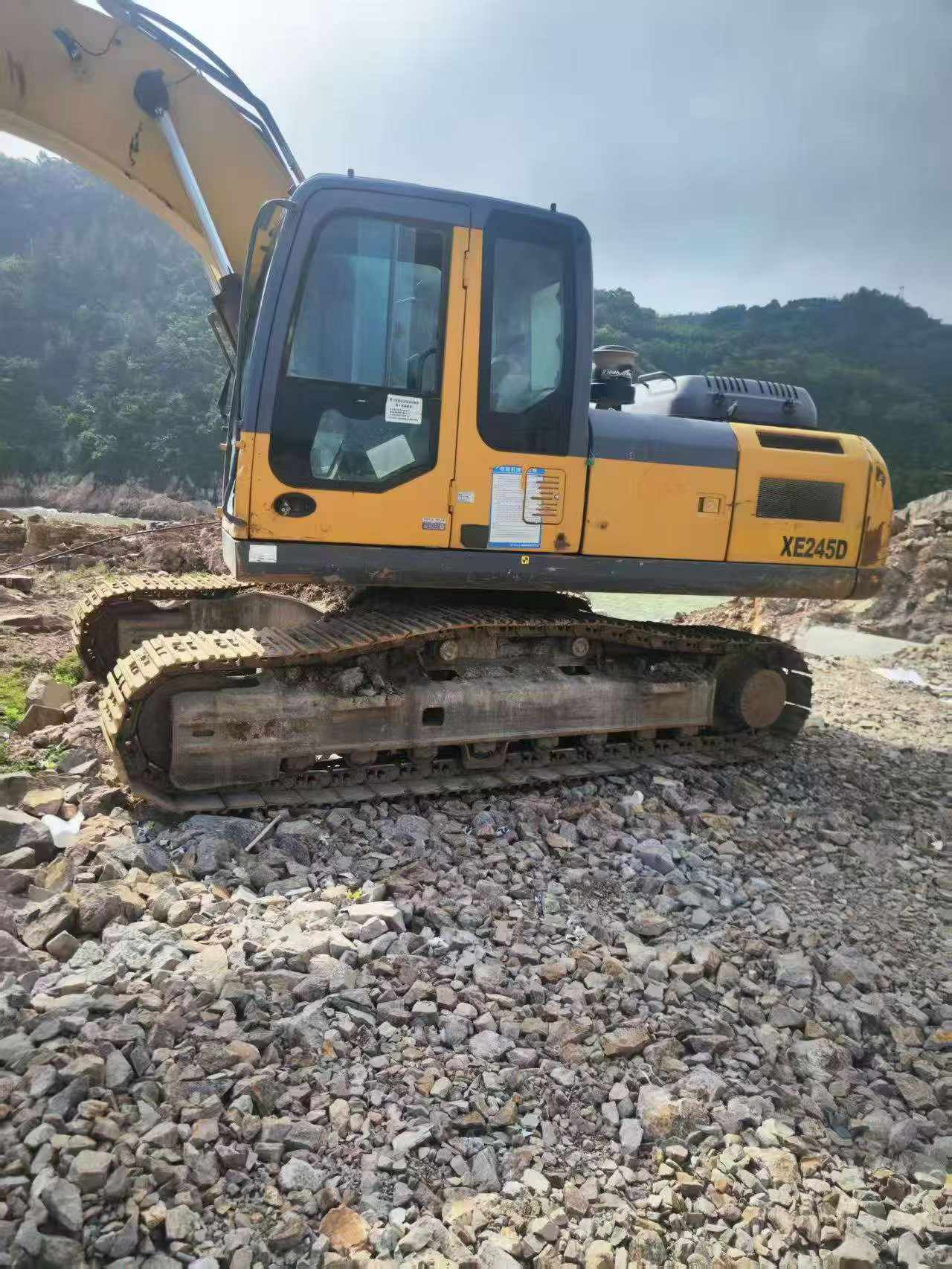 Купить Подержанный Экскаватор XCMG XE215 / 8