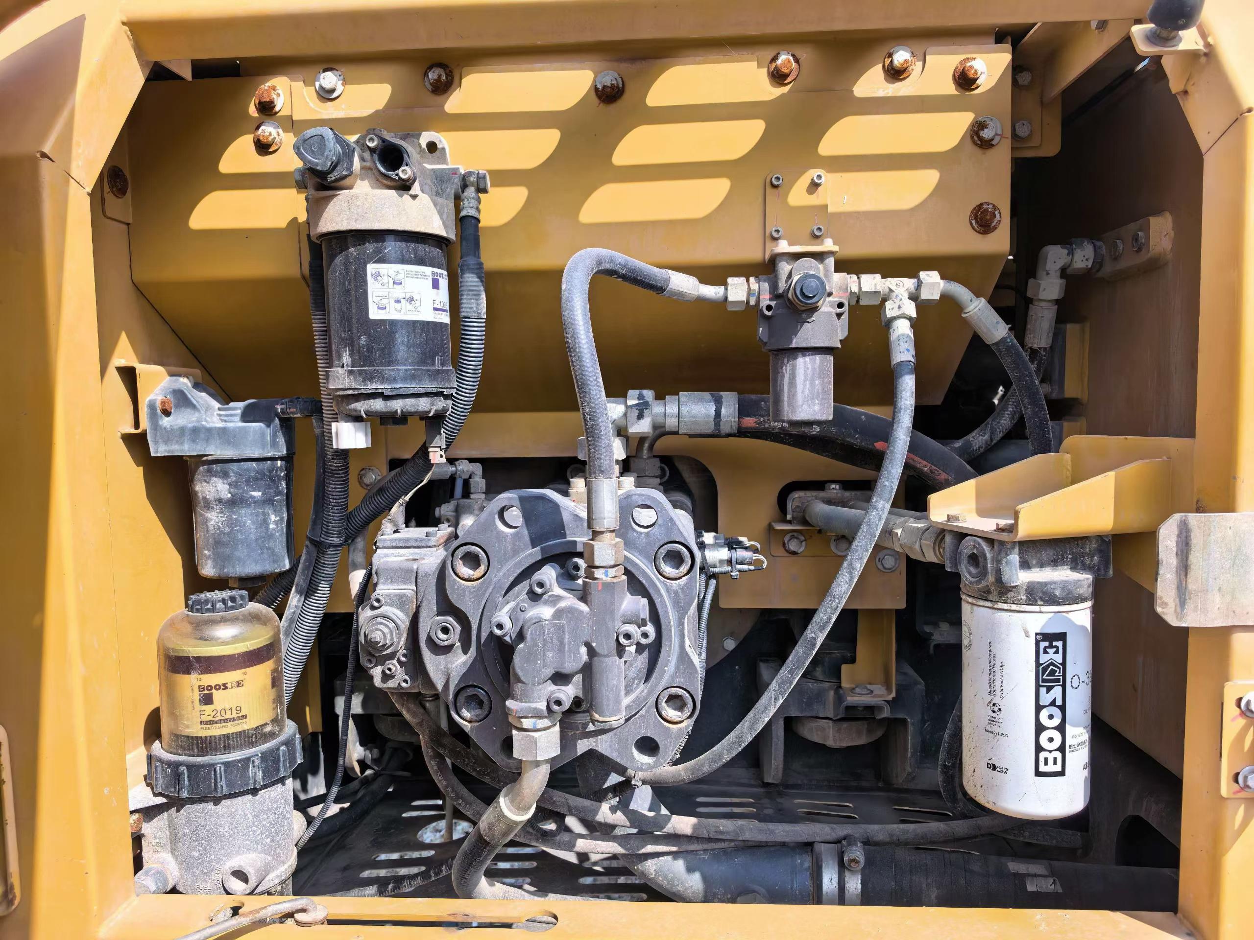 Compre Excavadora XCMG XE200 Usada / 2