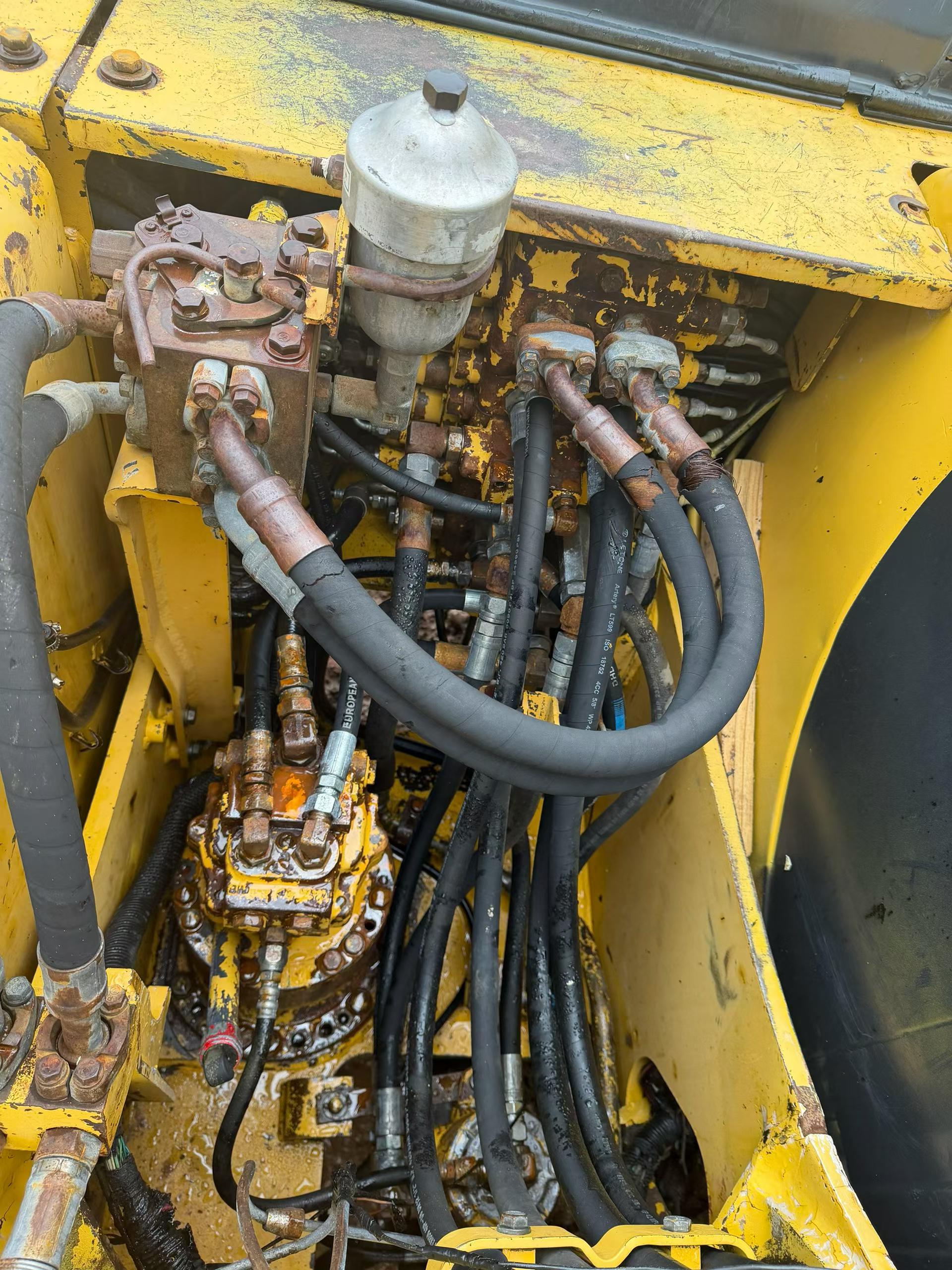 Купить Подержанный Экскаватор Komatsu PC120-6E / 6