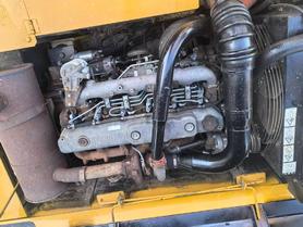 Buy Kato 820-3SP Used Excavator / 8 Buy Kato 820-3SP Used Excavator / 8