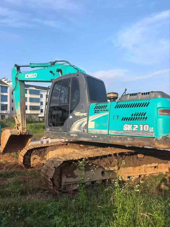 Buy Kobelco SK210 Used Excavator / 1