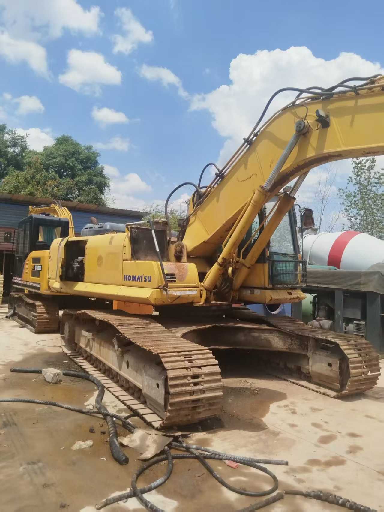 Buy Komatsu PC240-6 Used Excavator / 7