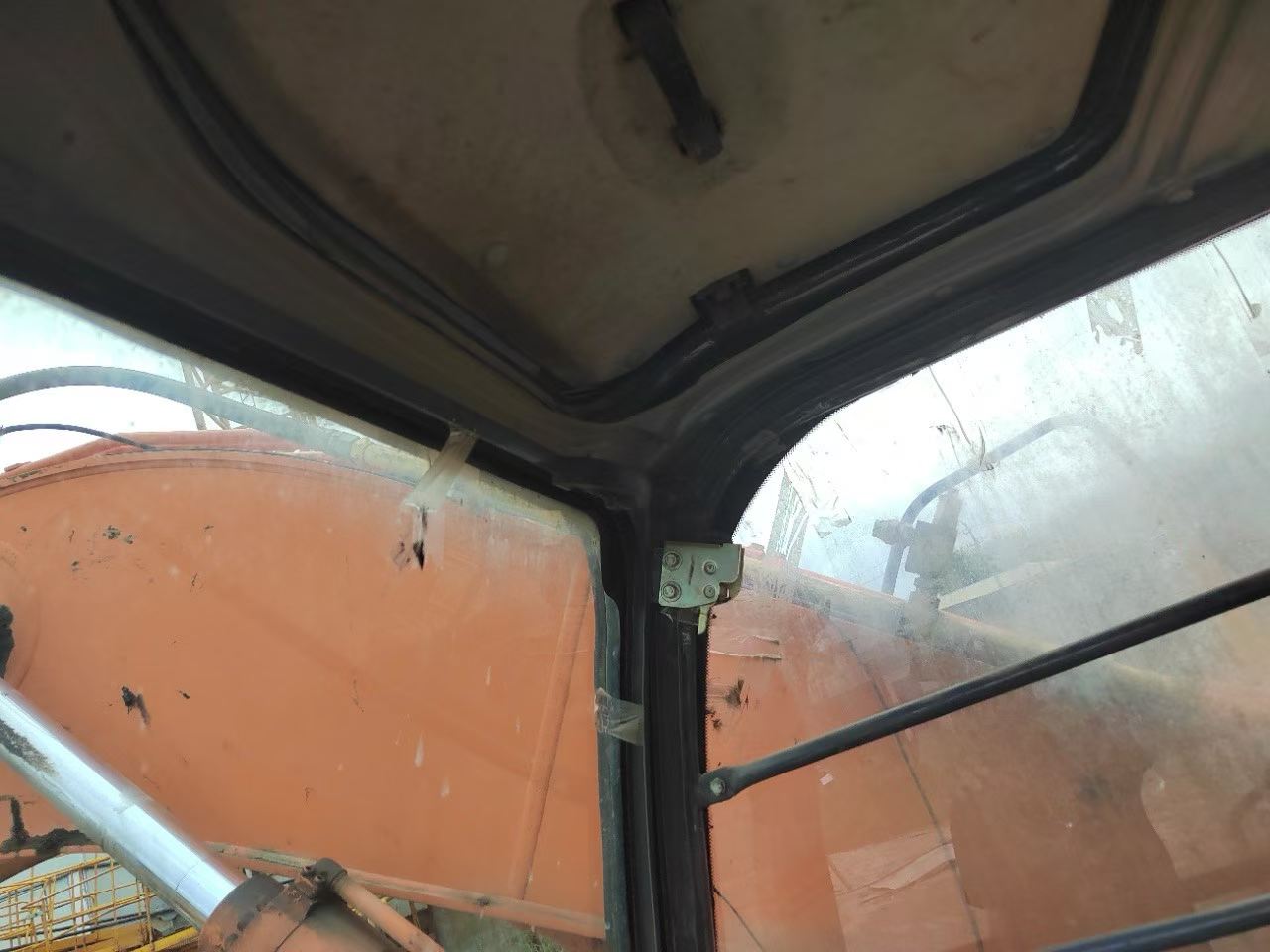 Buy Hitachi EX240-3 Used Excavator / 4