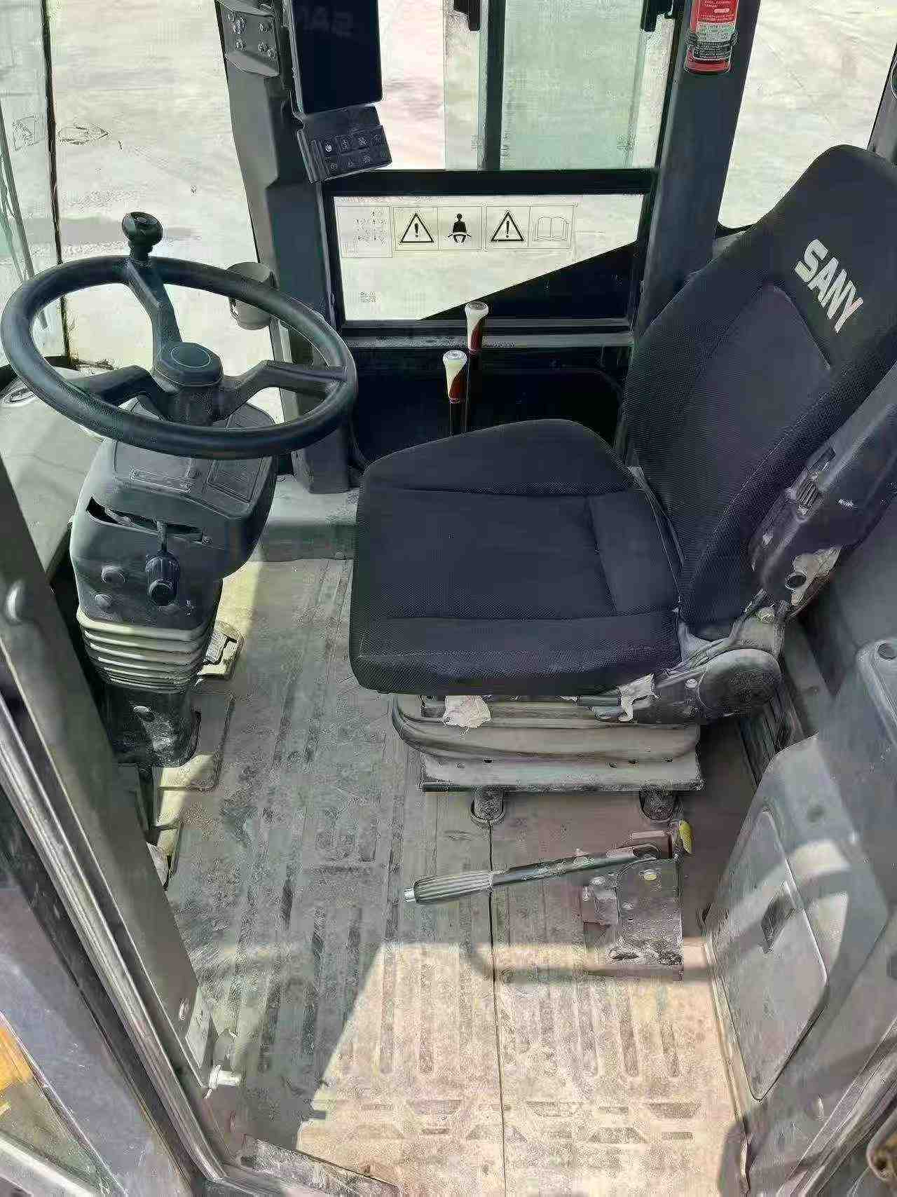Buy Sany SW955K Used Excavator / 2