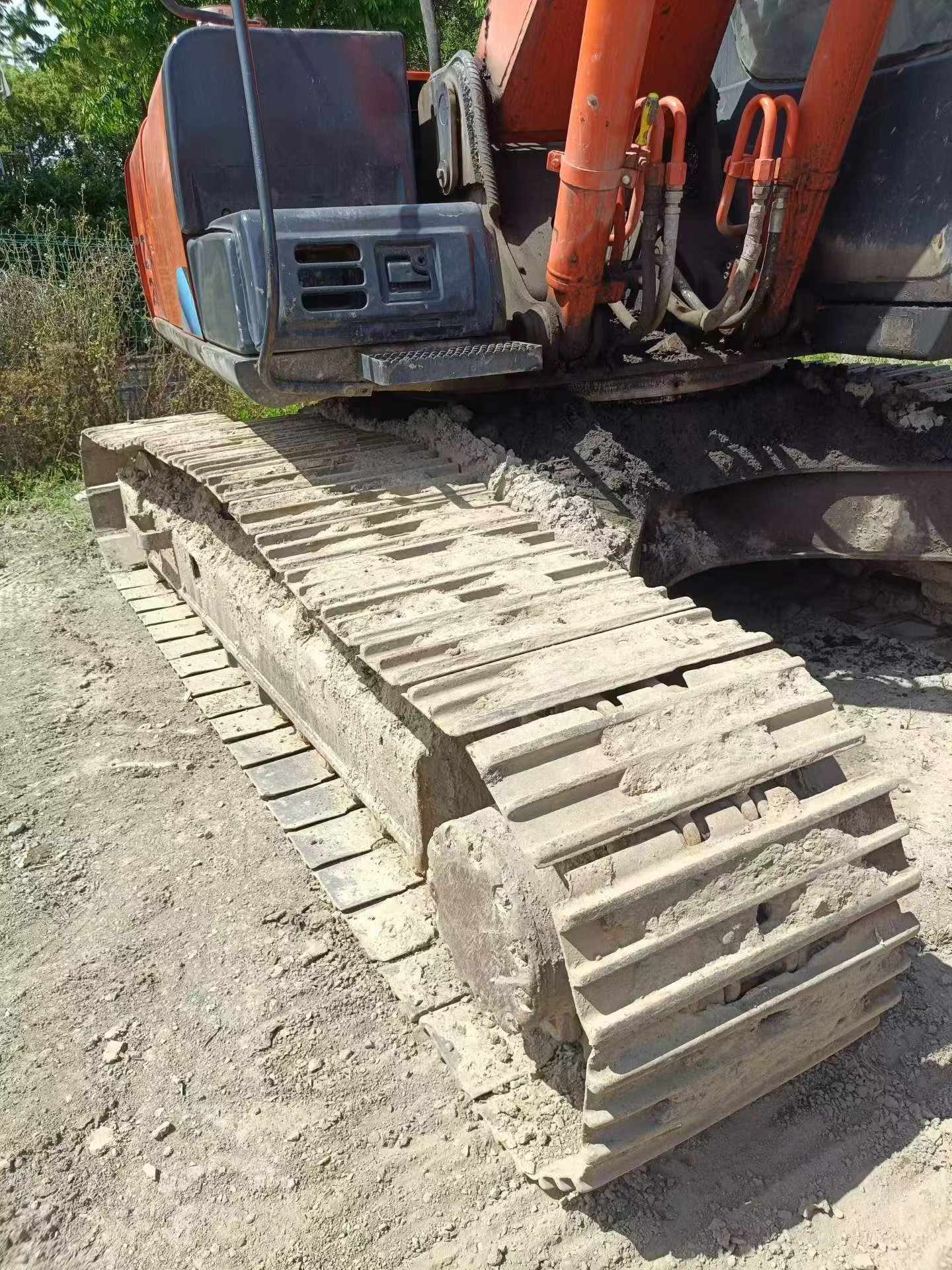 Купить Подержанный Экскаватор Hitachi EX200-5 / 6