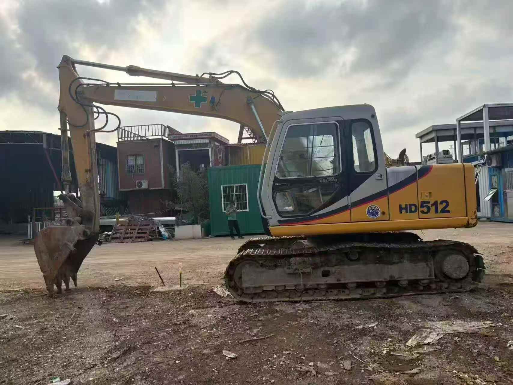Buy Kato HD512 Used Excavator / 2