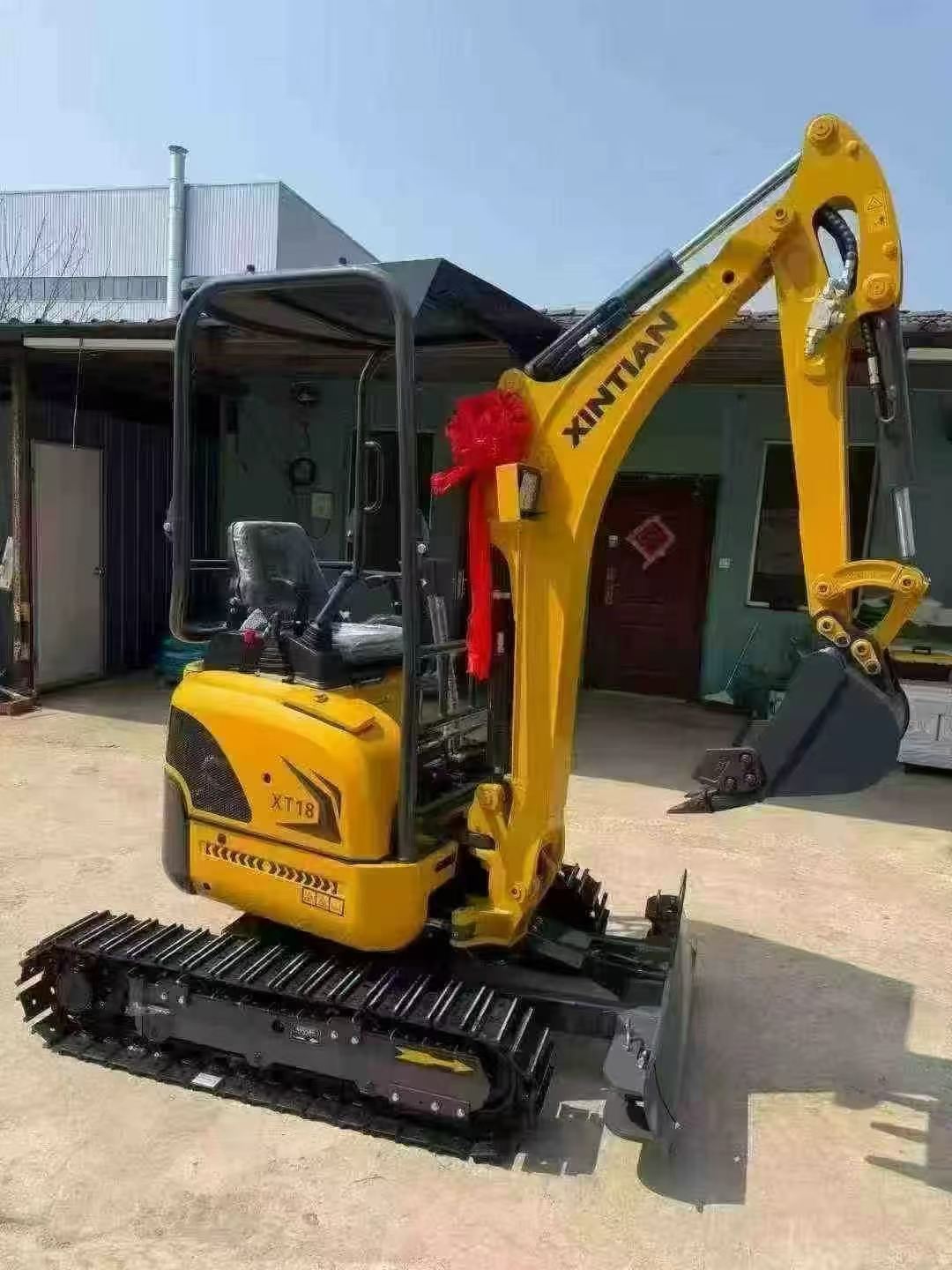 Compre Escavadeira Yanmar B2U Usada / 3