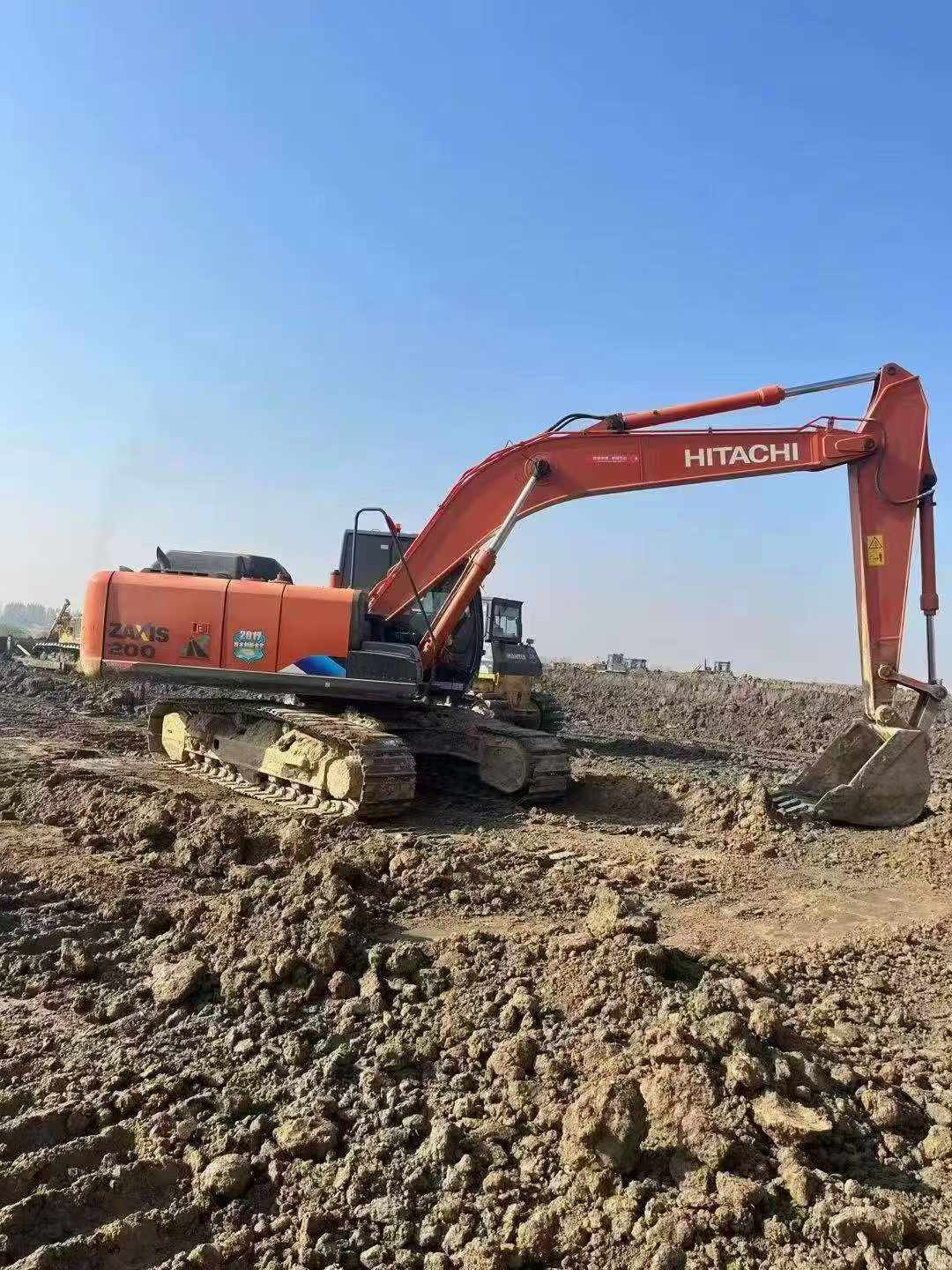 Buy Hitachi ZH200-5A Used Excavator / 3