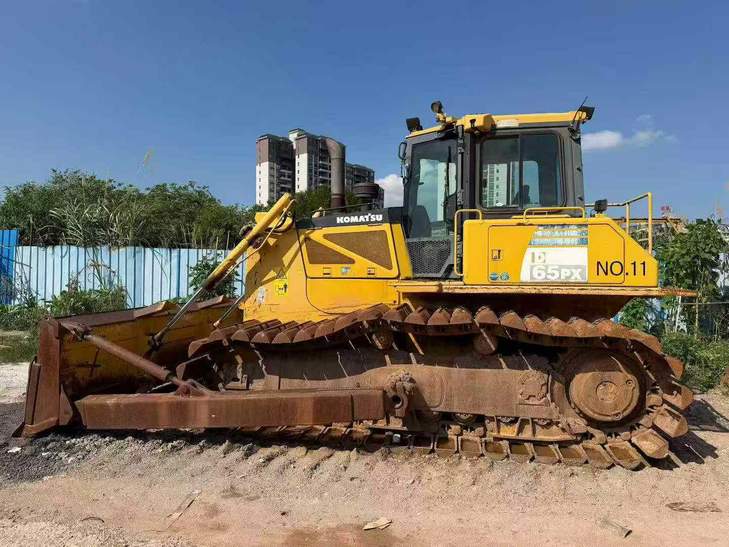 Buy Komatsu PC65 Used Excavator / 1
