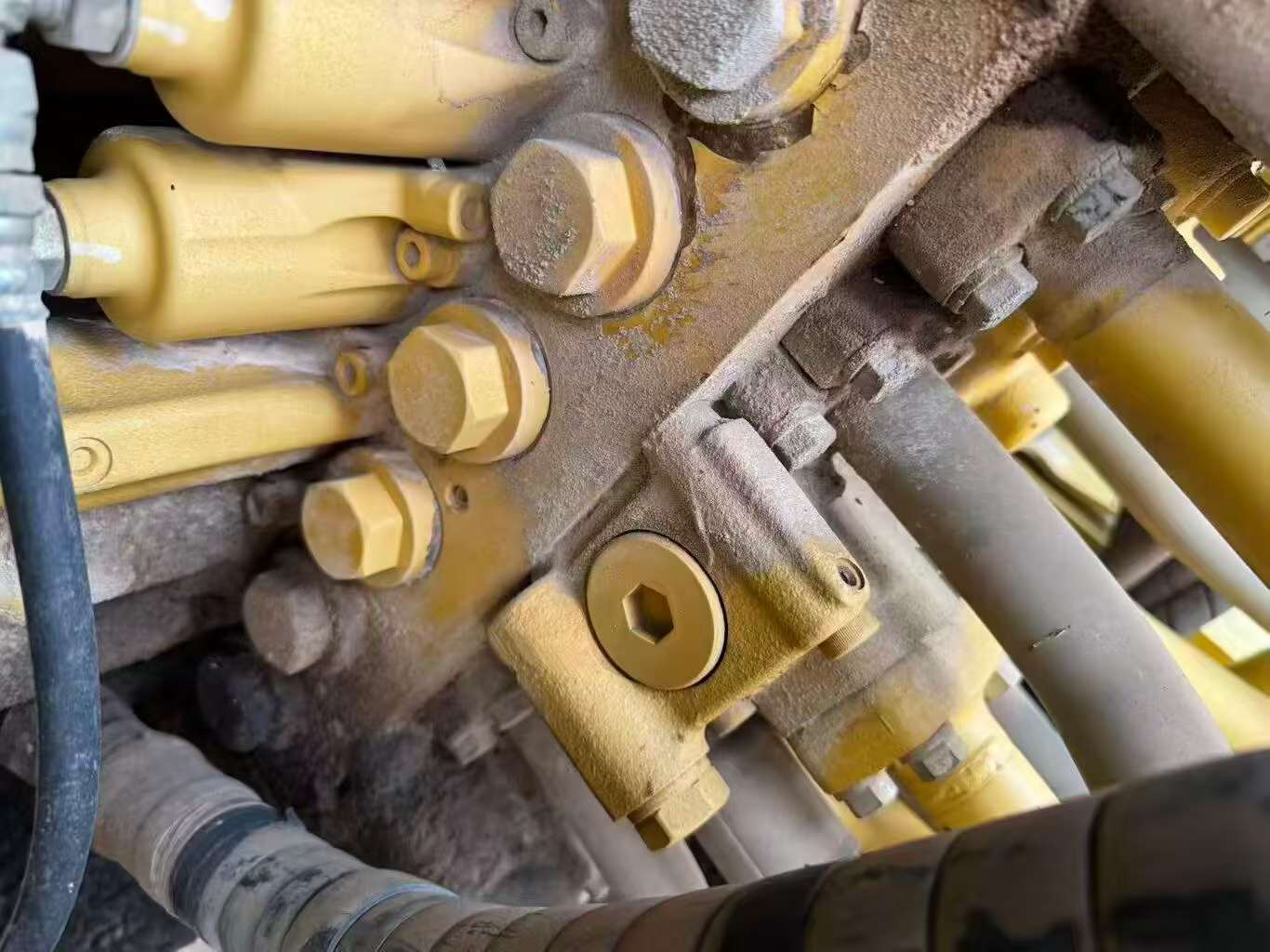 Buy Komatsu PC300 Used Excavator / 6