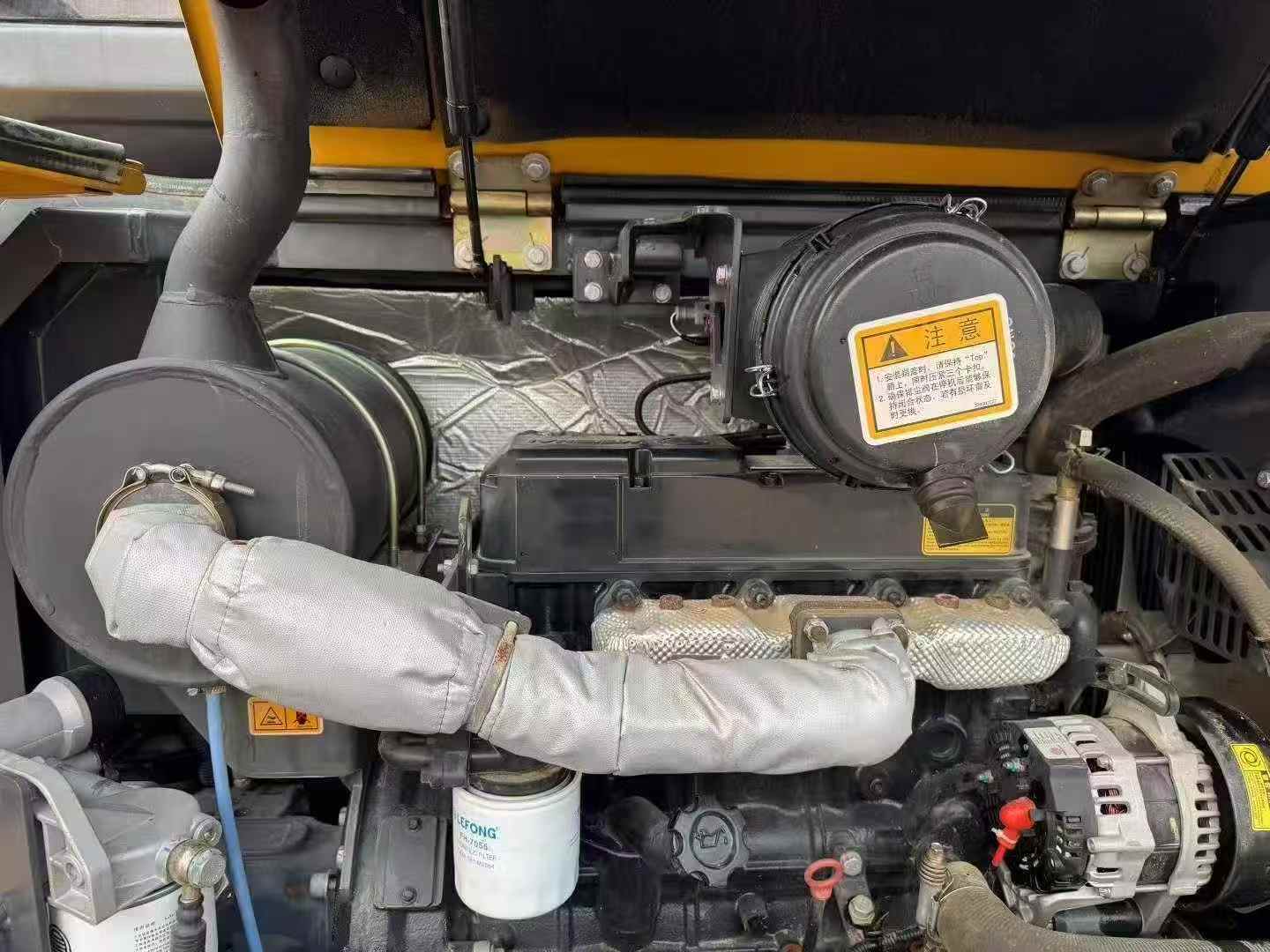Купить Подержанный Экскаватор XCMG XE60 / 9