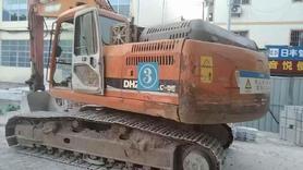 Купить Подержанный Экскаватор Doosan DH220-3 / 2 Купить Подержанный Экскаватор Doosan DH220-3 / 2