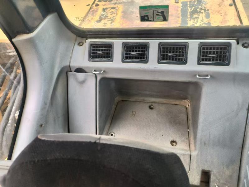 Buy Komatsu PC200-7 Used Excavator / 5