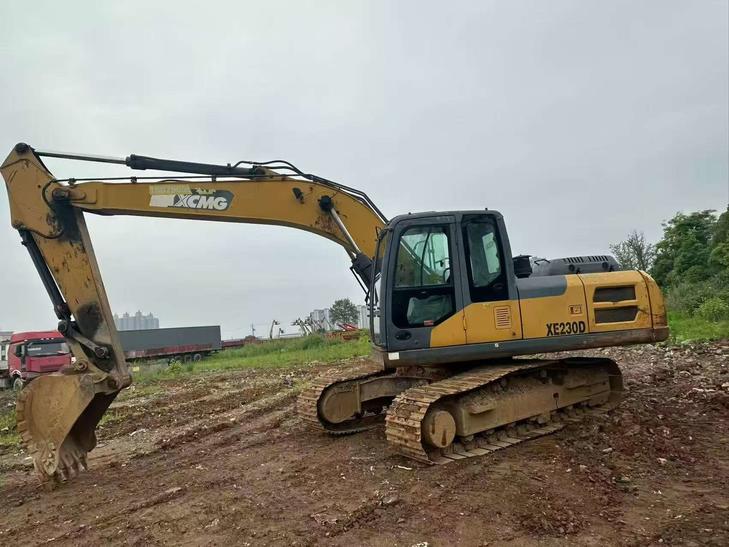 Buy XCMG XE200DA Used Excavator / 1