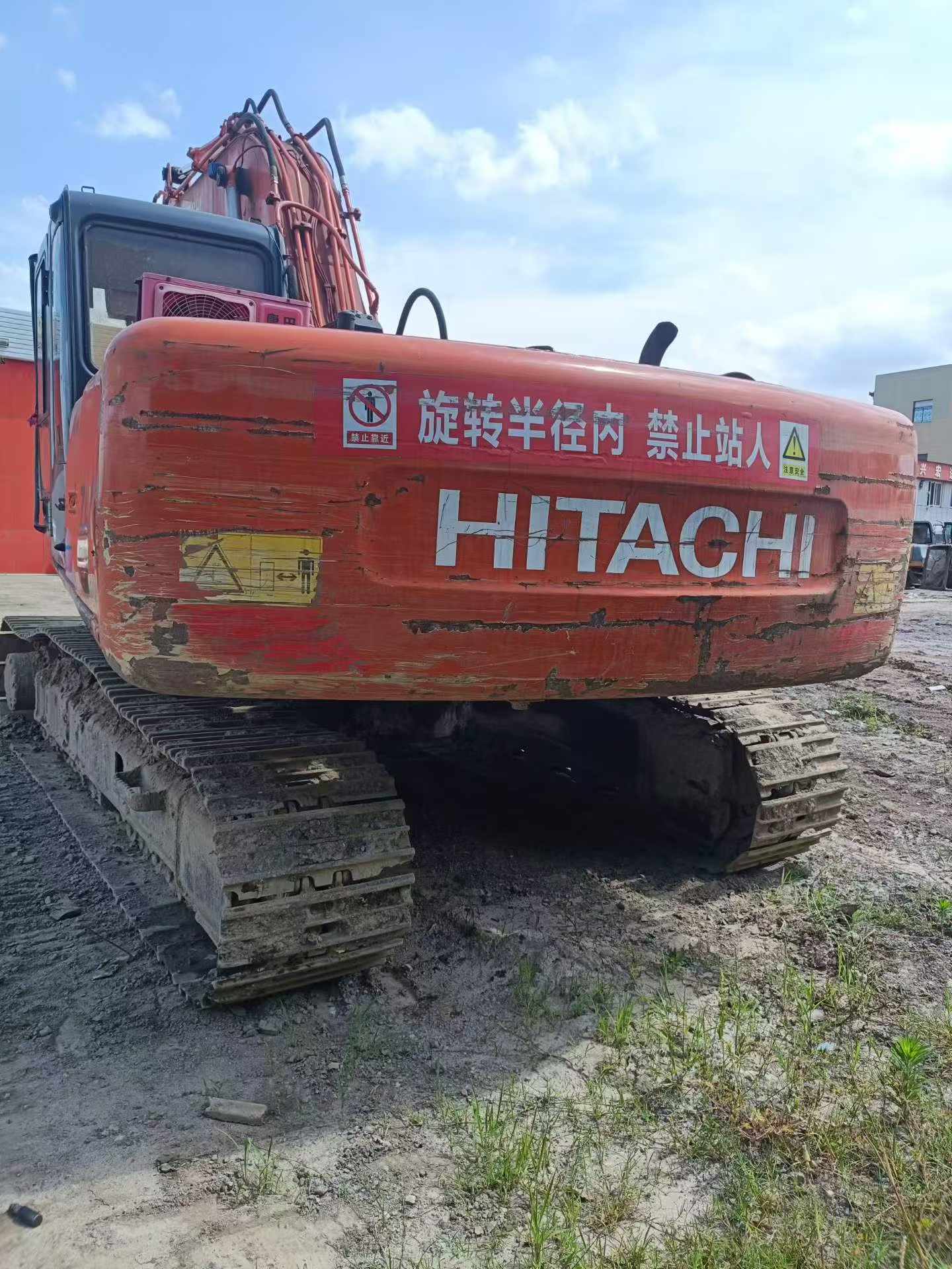 Купить Подержанный Экскаватор Hitachi EX200-5 / 2