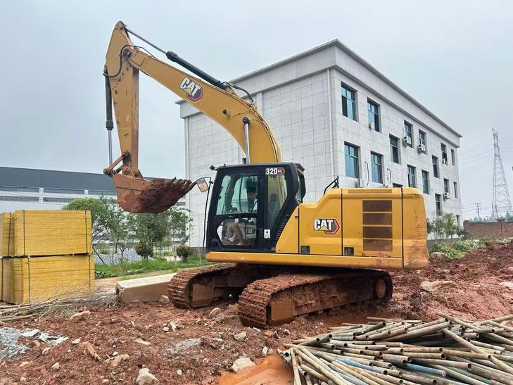 Buy Caterpillar 320GC Used Excavator / 1