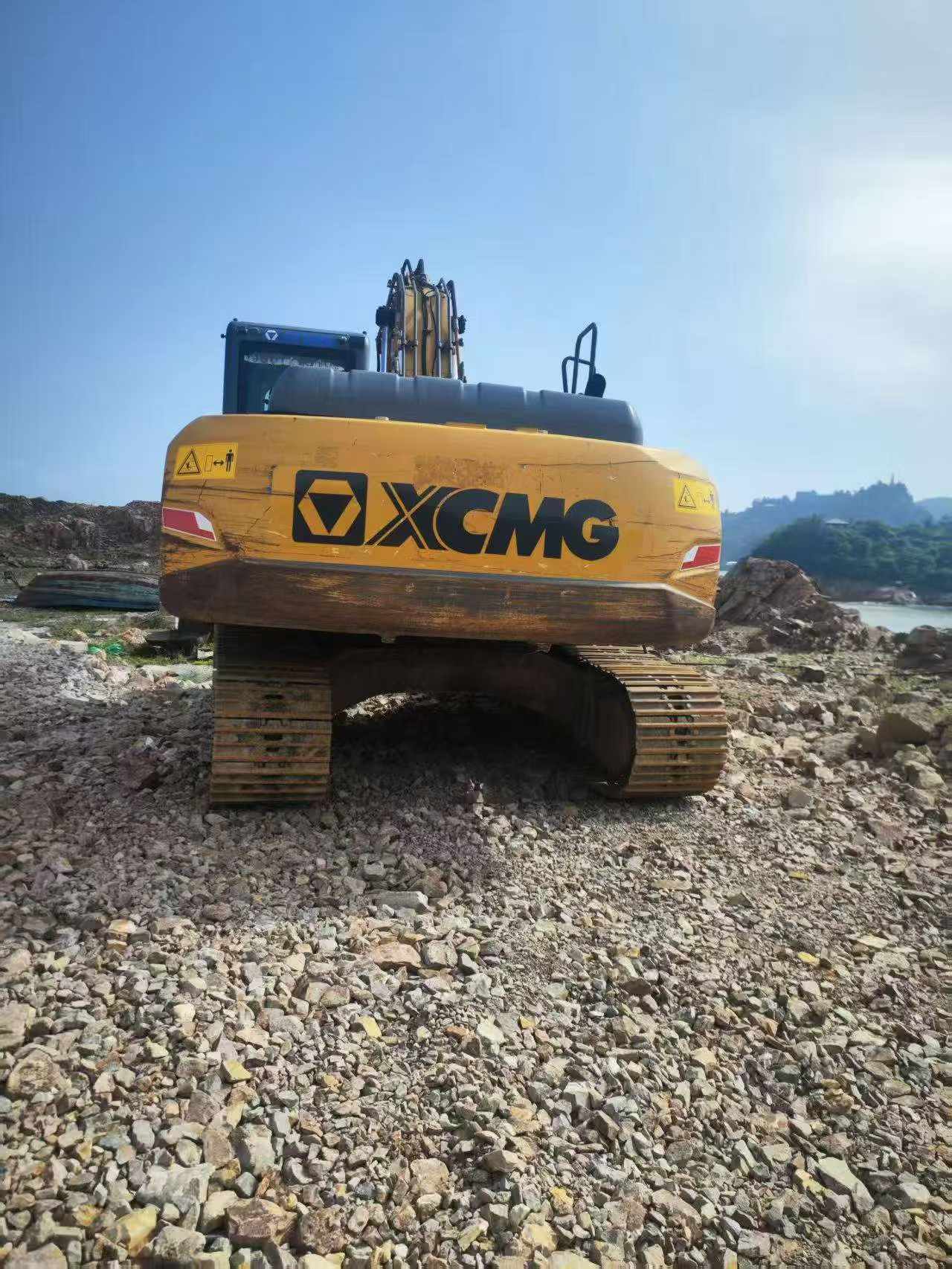 Купить Подержанный Экскаватор XCMG XE215 / 3
