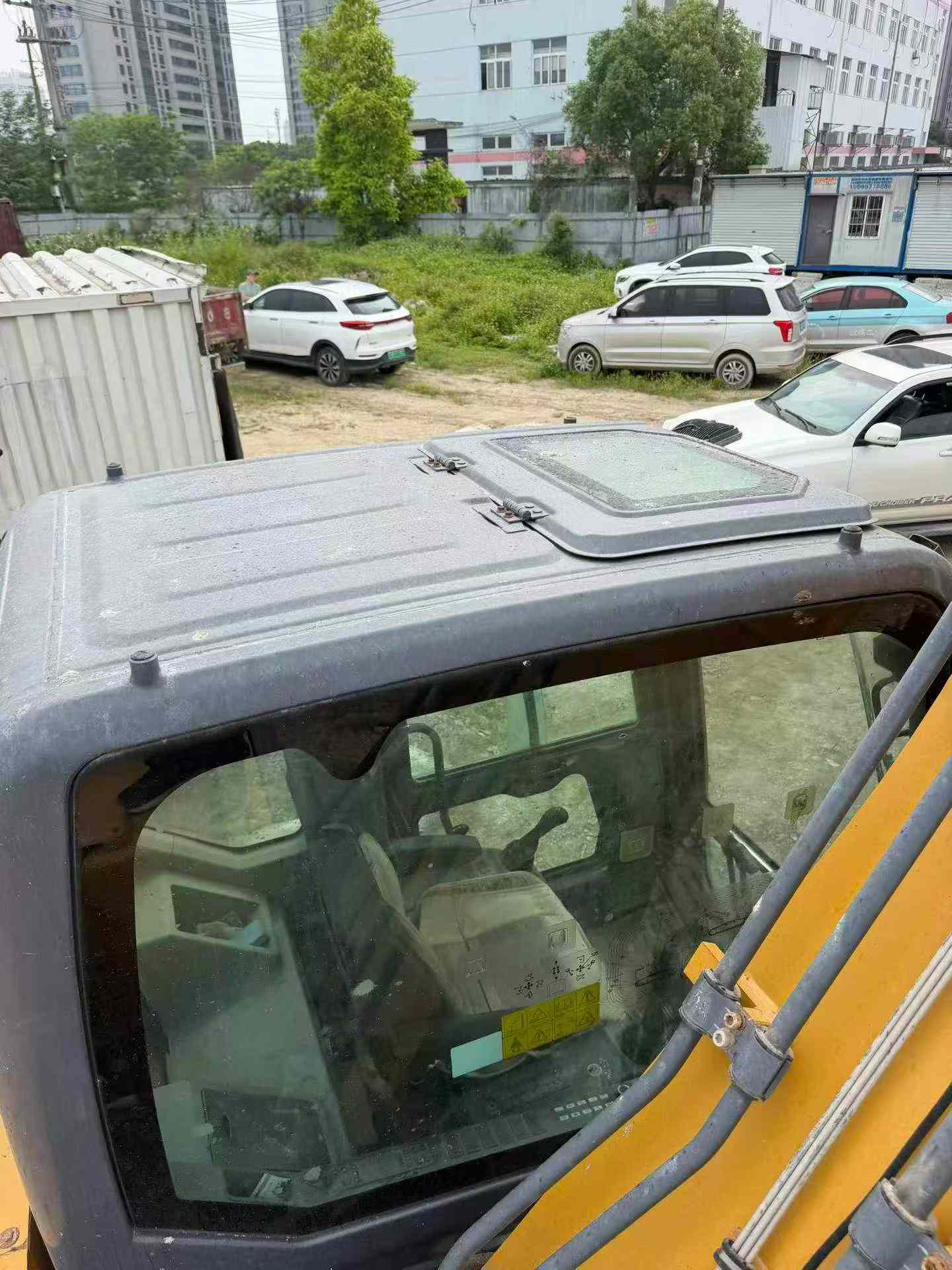 Compre Excavadora XCMG XE205DA Usada / 7