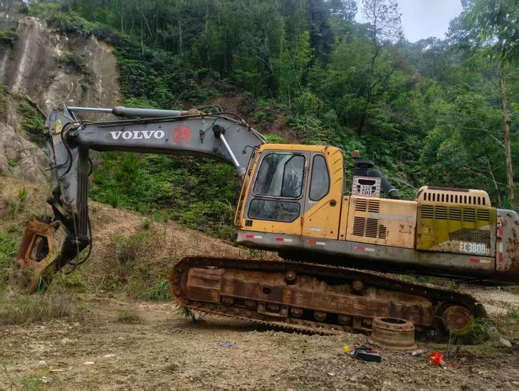 Buy Volvo EC360BL Used Excavator / 1