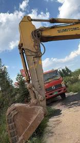 Buy Sumitomo SH210A5 Used Excavator / 3 Buy Sumitomo SH210A5 Used Excavator / 3