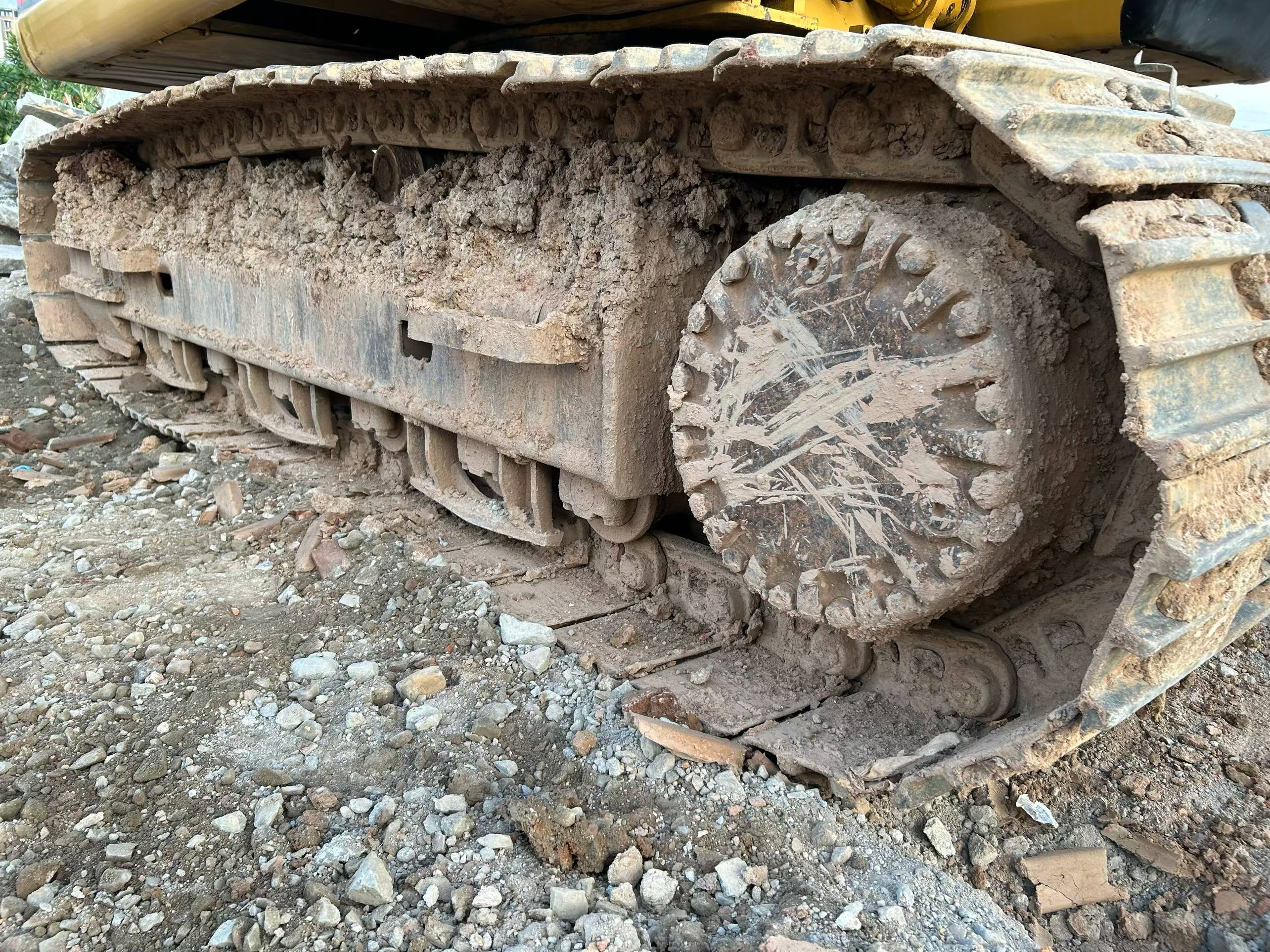 Buy Caterpillar 320C Used Excavator / 8