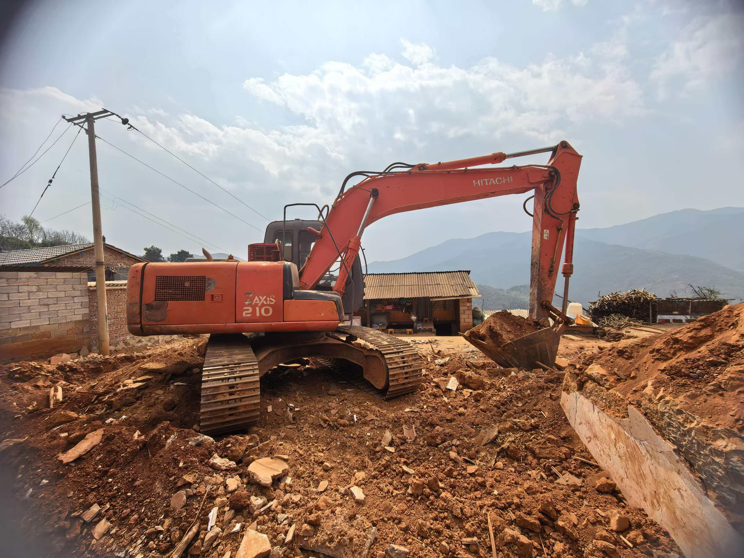 Купить Hitachi EX130 Подержанный Экскаватор