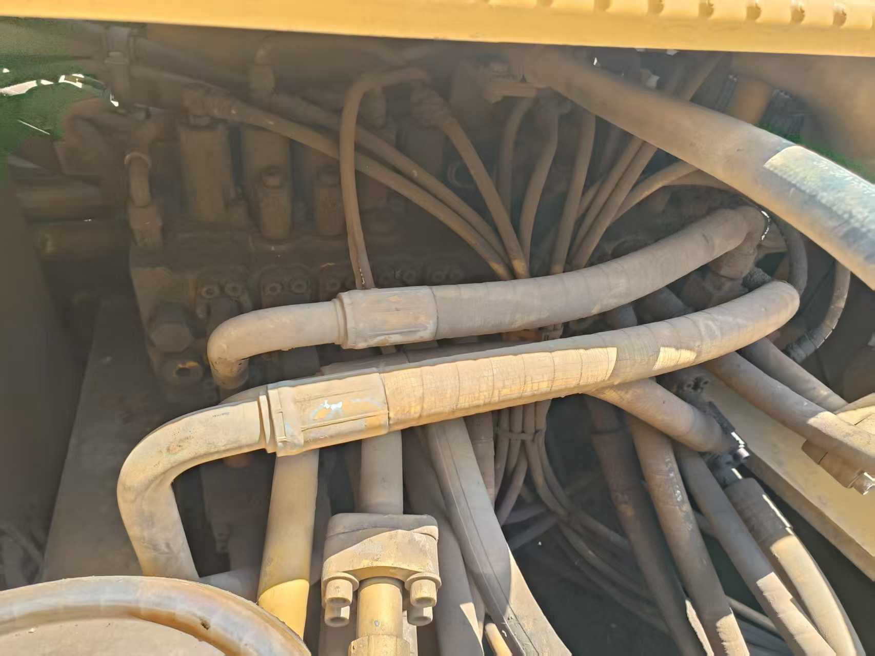 Buy Caterpillar 330B Used Excavator / 4