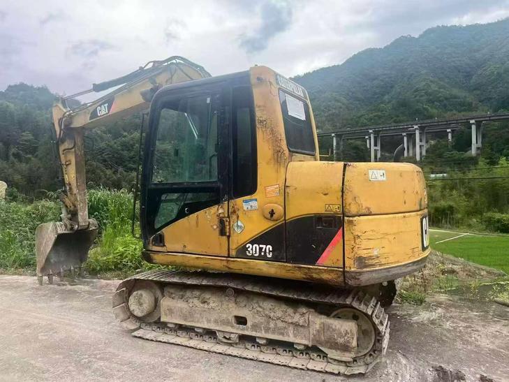 Buy Caterpillar 307C Used Excavator / 1