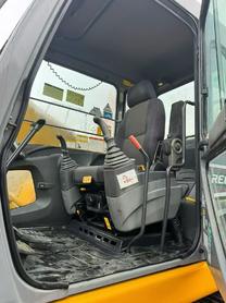 Buy Kato HD820V Used Excavator / 5 Buy Kato HD820V Used Excavator / 5
