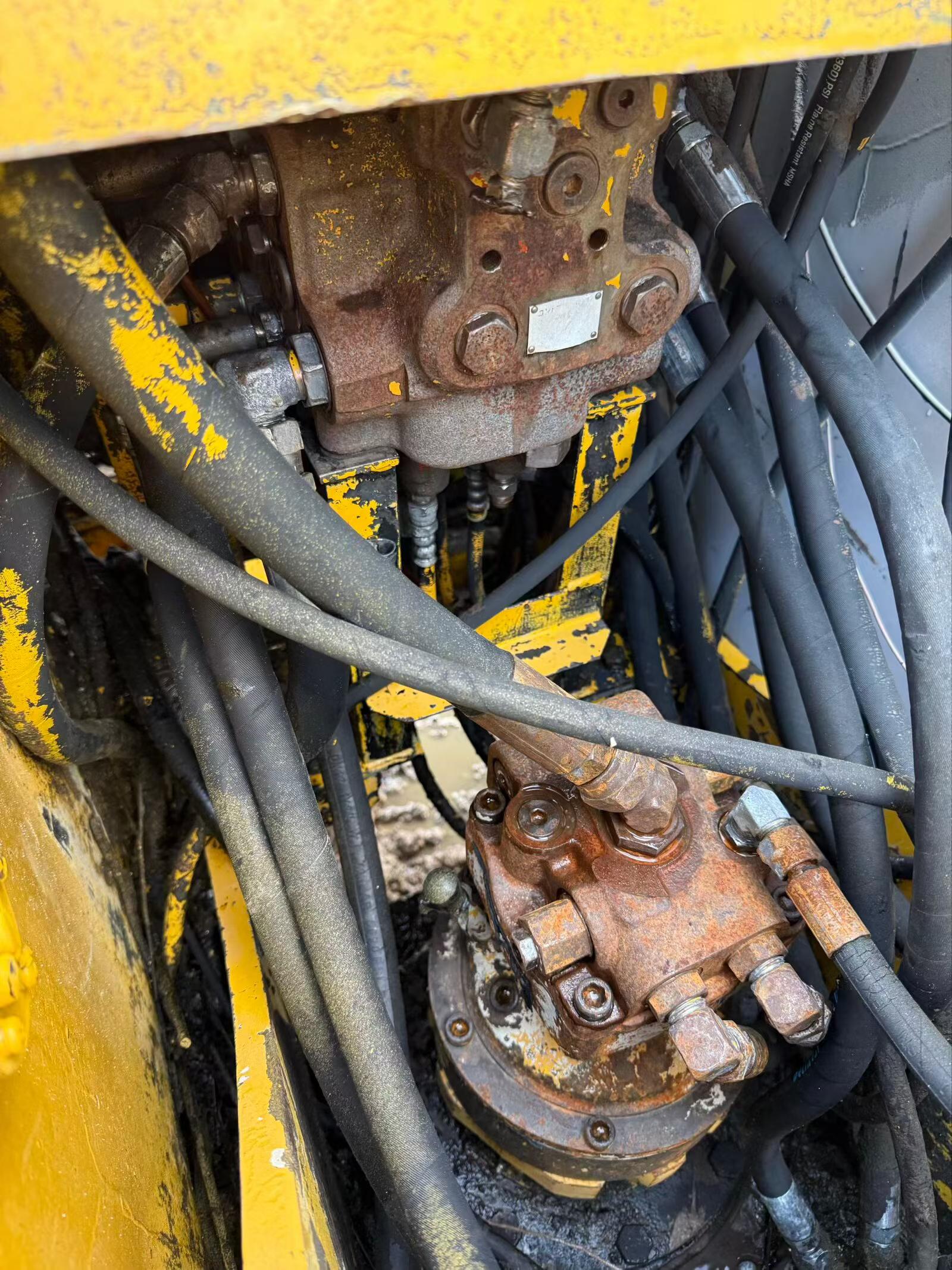 Buy Kato HD307 Used Excavator / 6
