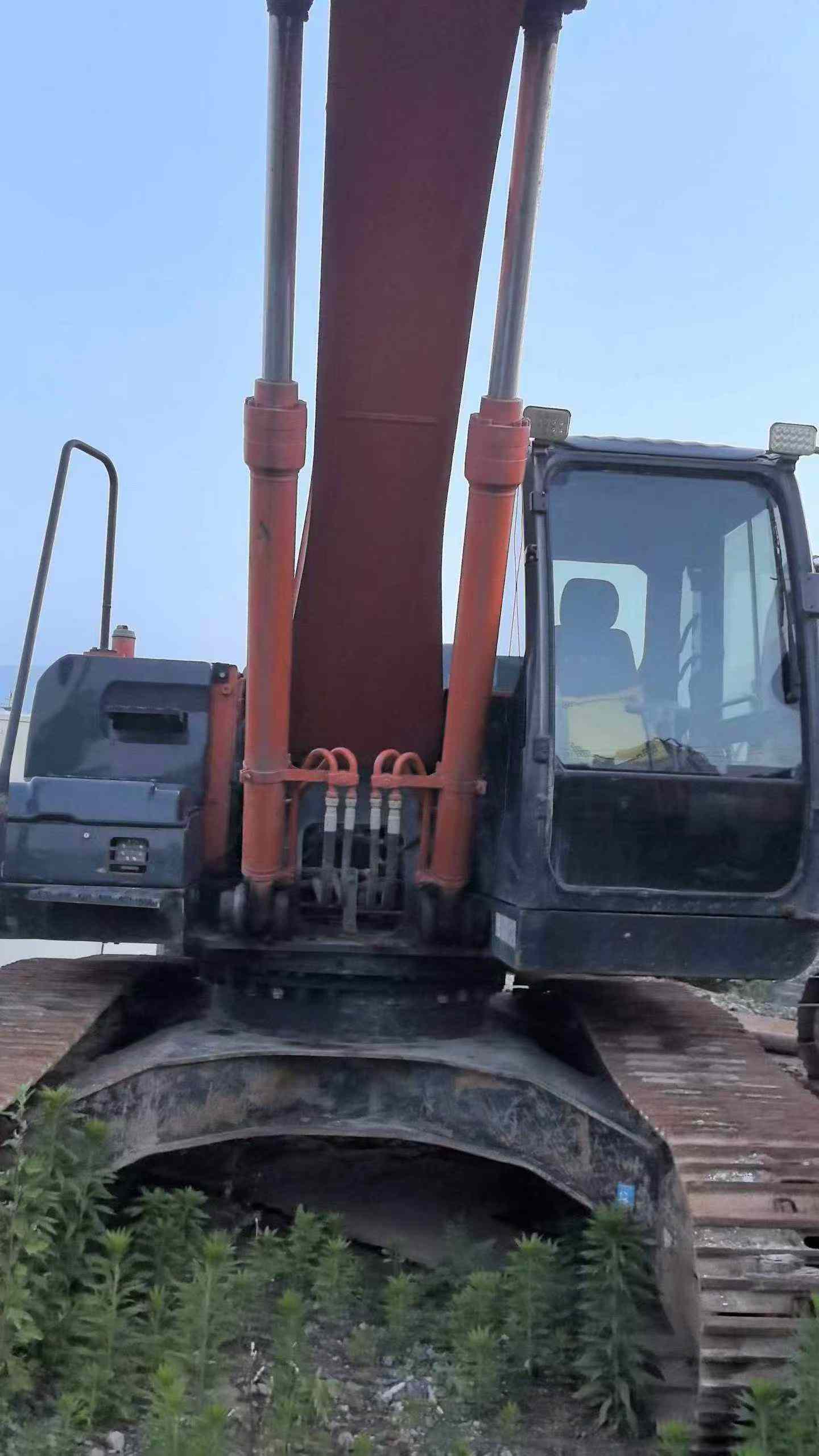 Buy Hitachi ZX240-5A Used Excavator / 3