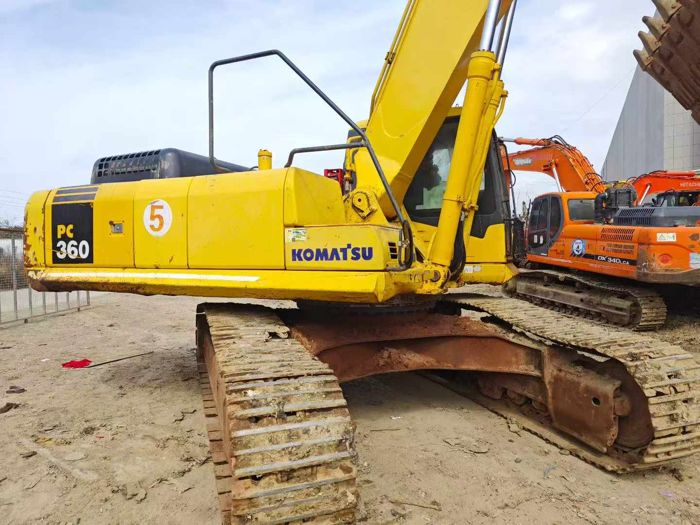 Buy Komatsu PC360-7 Used Excavator / 6
