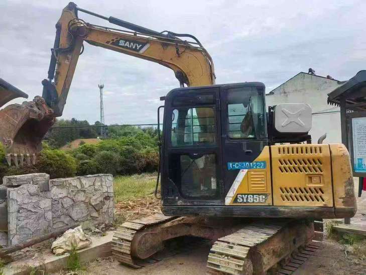 Buy Sany SY85 Used Excavator / 1