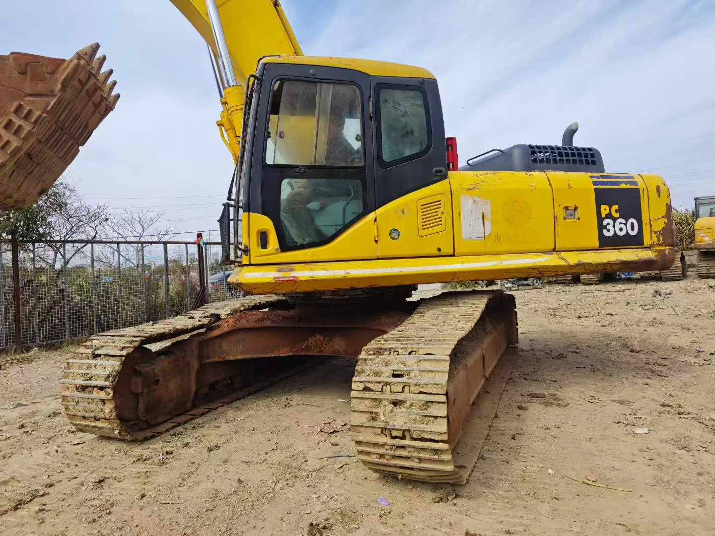 Buy Komatsu PC360-7 Used Excavator / 3