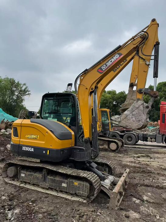 Buy XCMG XE60G Used Excavator / 1