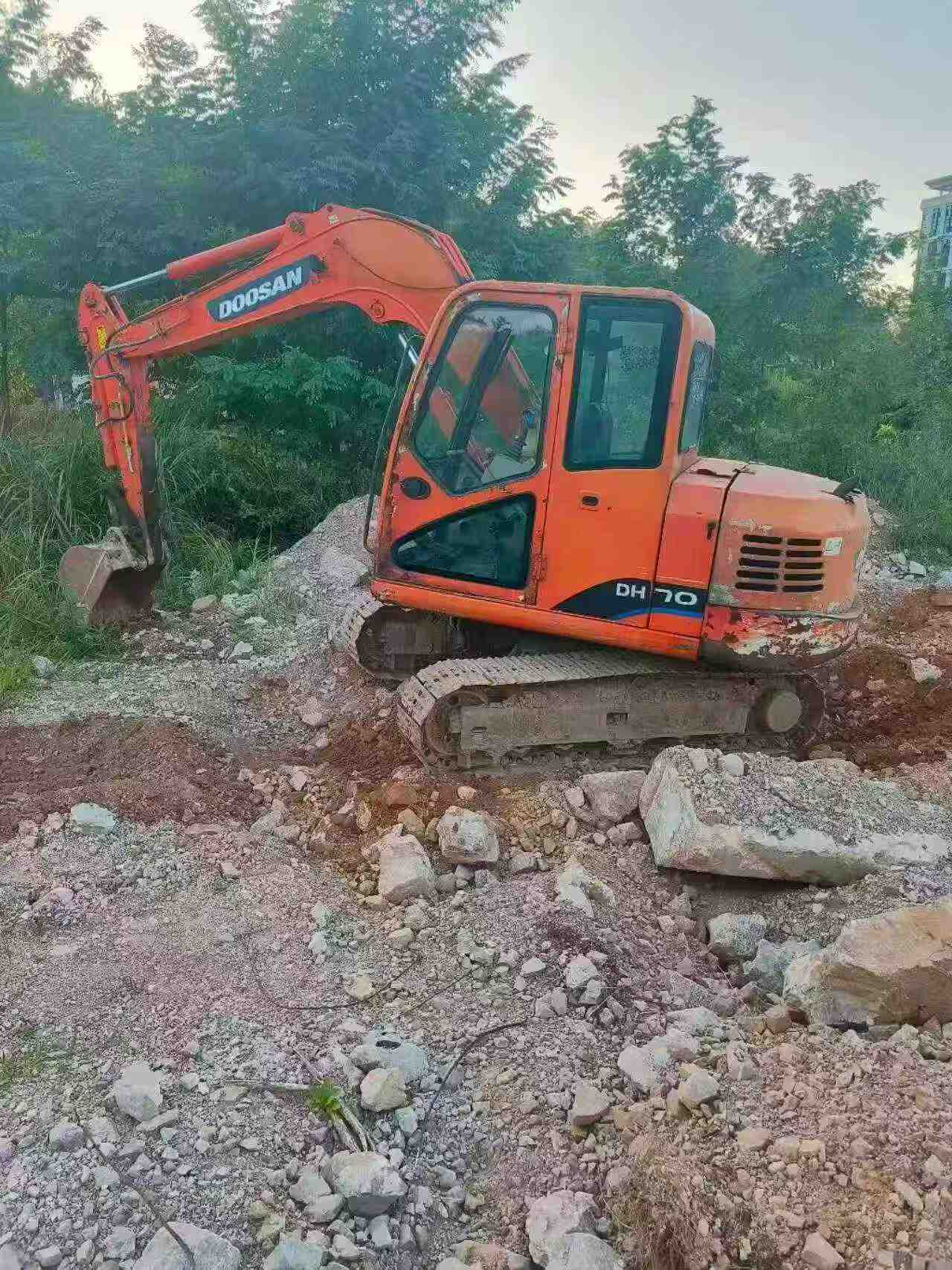 Buy Doosan DX75 Used Excavator / 2