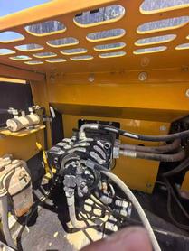 Buy Sany SY245H Used Excavator / 8 Buy Sany SY245H Used Excavator / 8