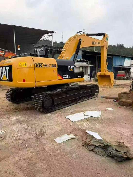 Buy Caterpillar 320D Used Excavator / 1