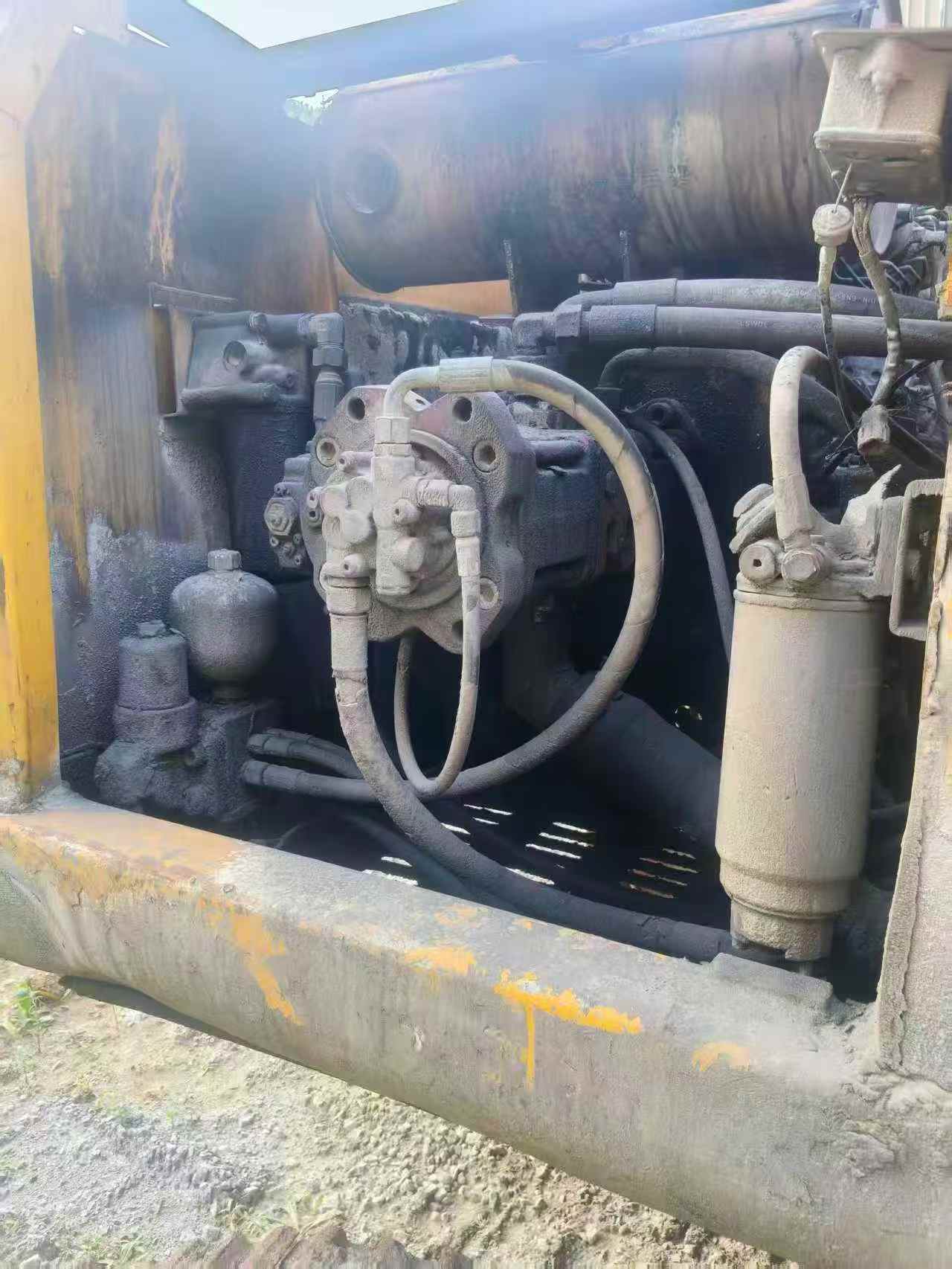 شراء حفارة XCMG XE260C مستعملة / 5