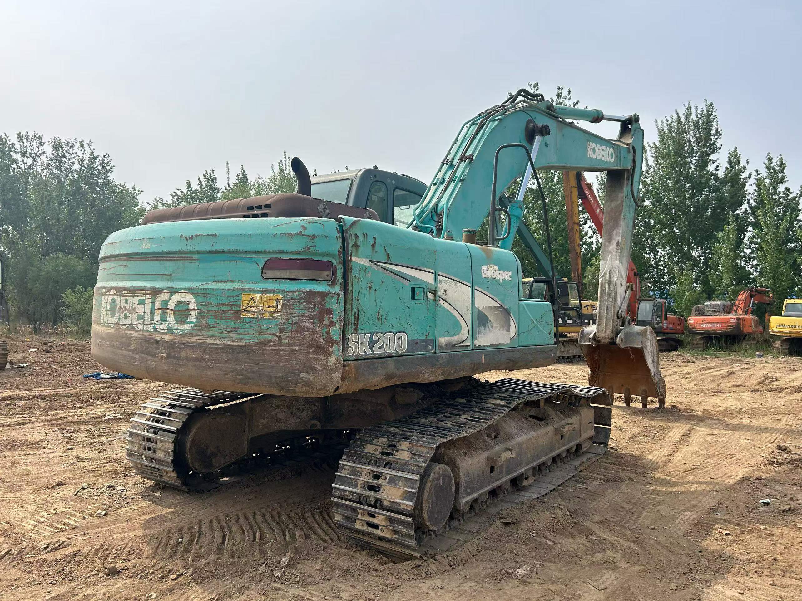 Buy Kobelco SK200-8 Used Excavator / 2