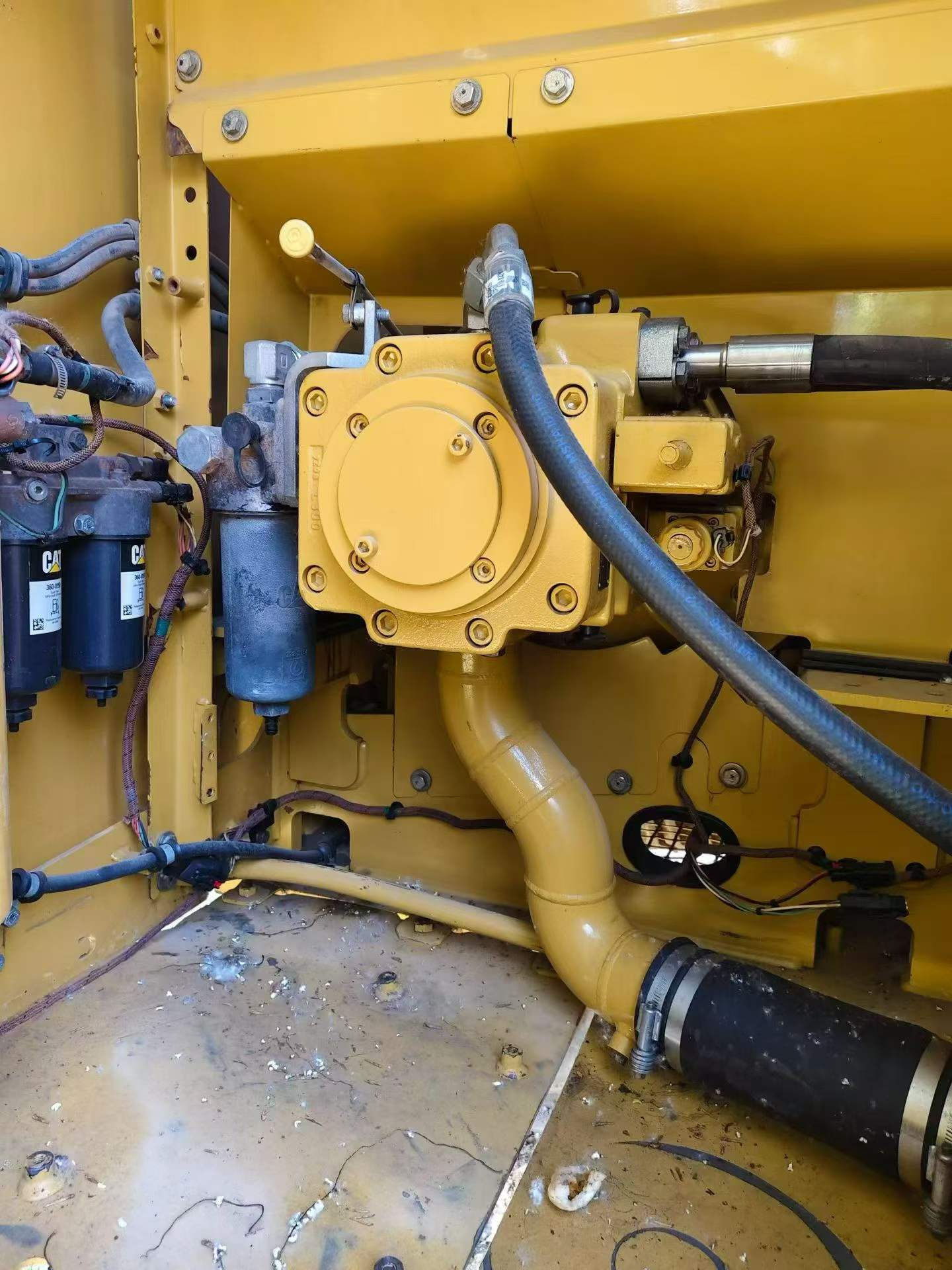Buy Caterpillar 323 Used Excavator / 7