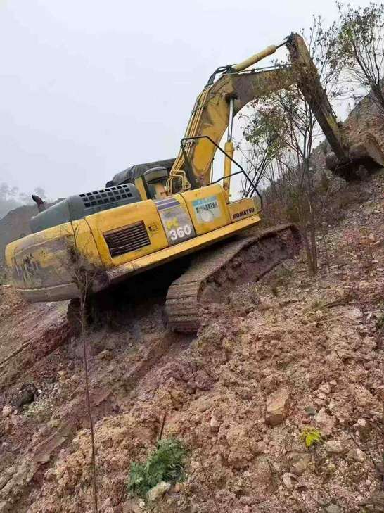 Buy Komatsu PC360-7 Used Excavator / 1