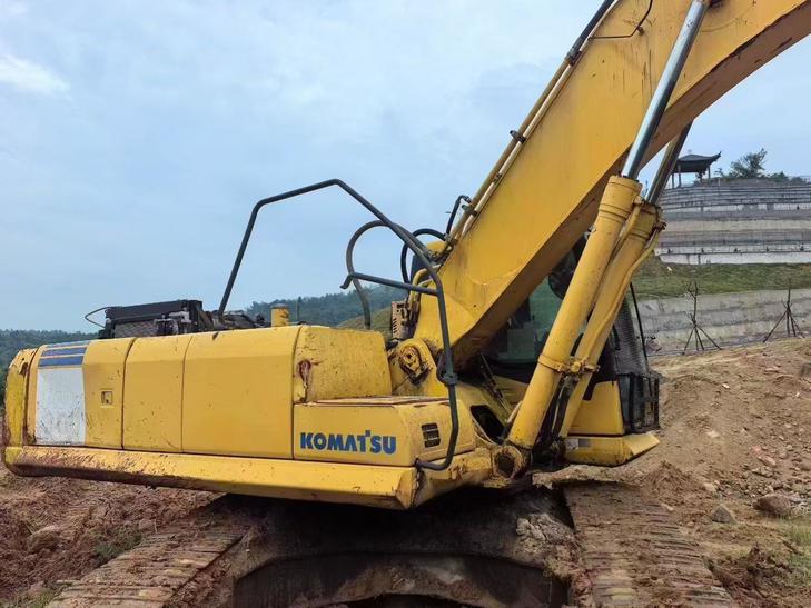 Buy Komatsu PC360-7 Used Excavator / 1